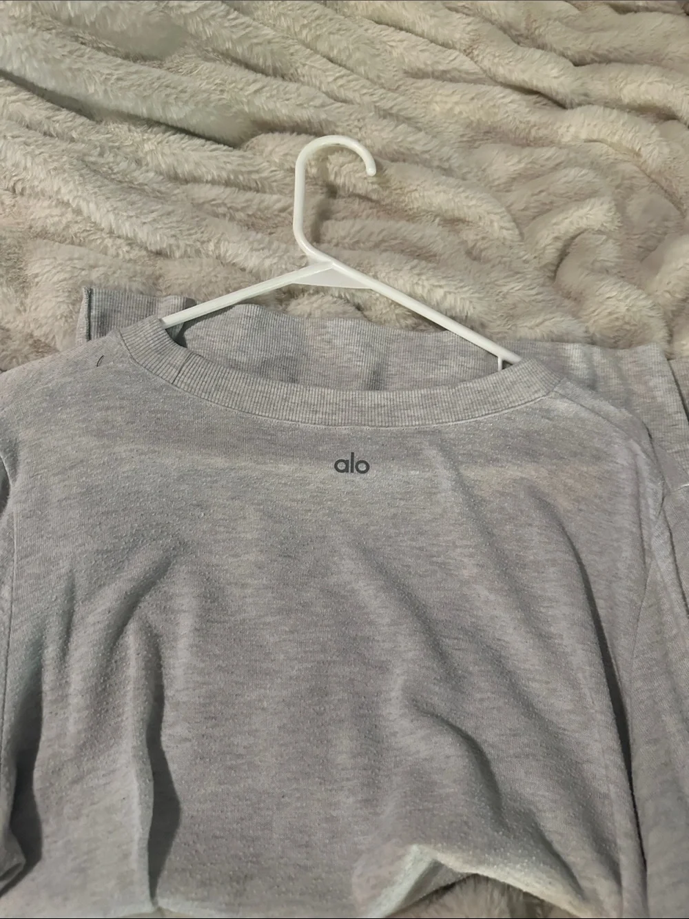 ALO Yoga comfortable light